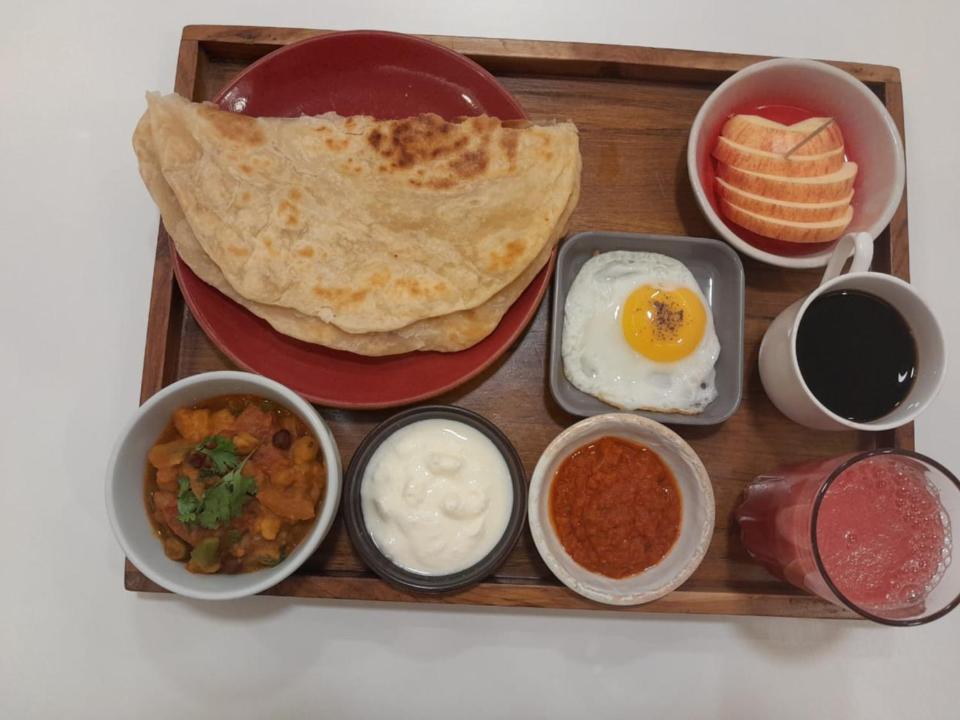Lotus Korean Hotel Бангалор Екстериор снимка