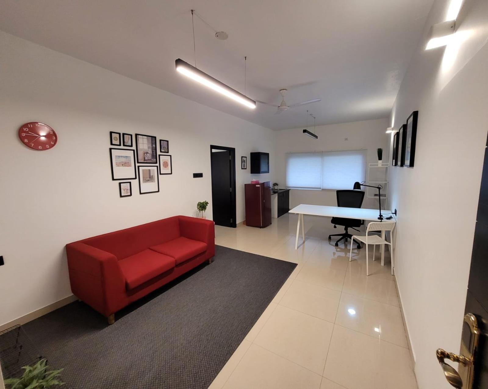 Lotus Korean Hotel Бангалор Екстериор снимка