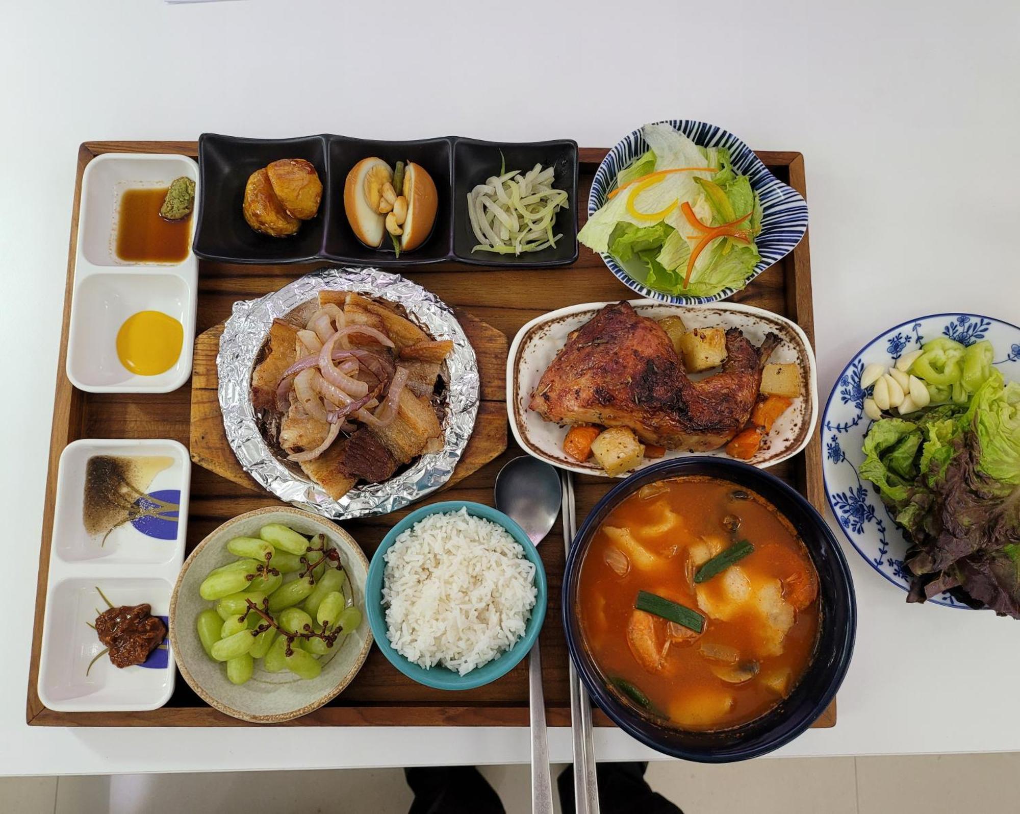 Lotus Korean Hotel Бангалор Екстериор снимка